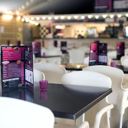 Camping Village Parisien Varreddes ภายนอก รูปภาพ