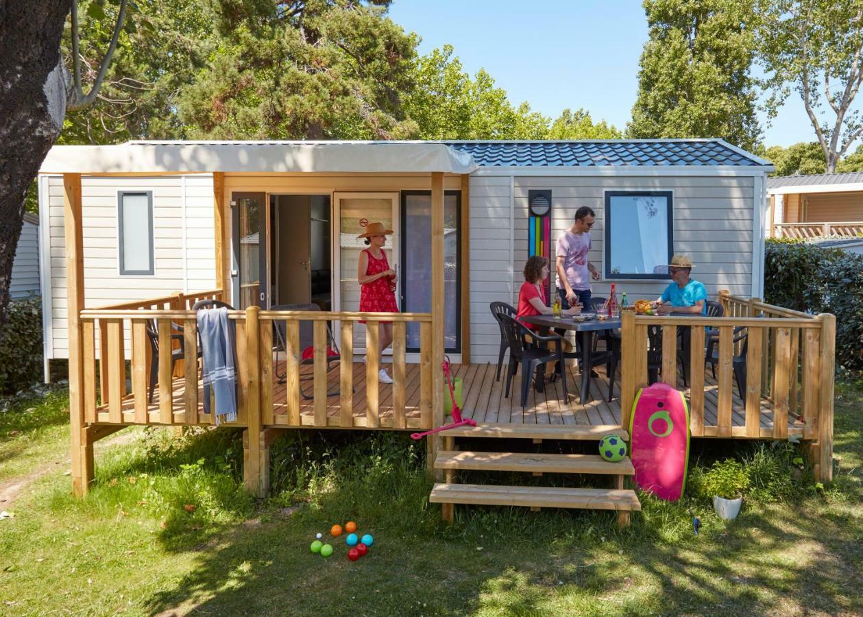 Camping Village Parisien Varreddes ภายนอก รูปภาพ